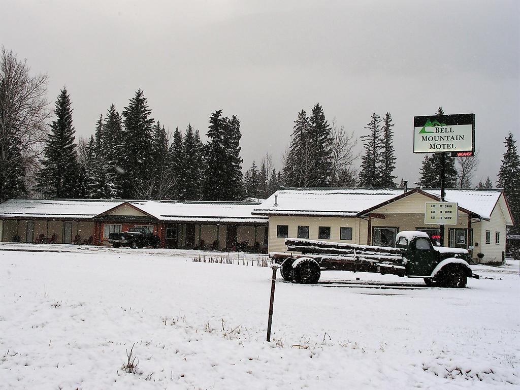Bell Mountain Motel Mcbride エクステリア 写真