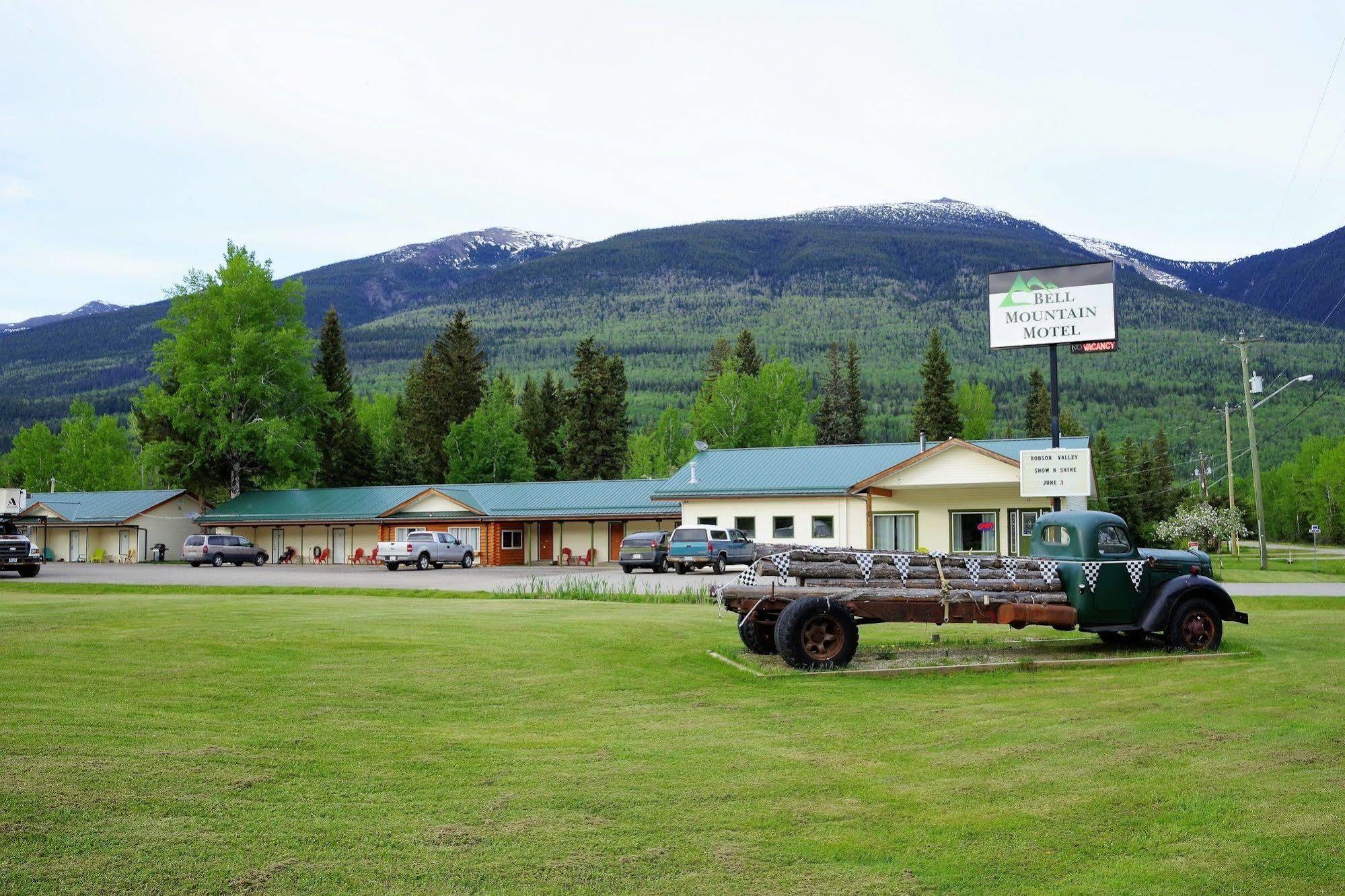 Bell Mountain Motel Mcbride エクステリア 写真